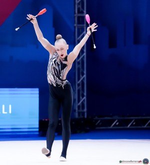 ukr 35597 onopriienko viktoriia sfe01362 simone ferraro ph